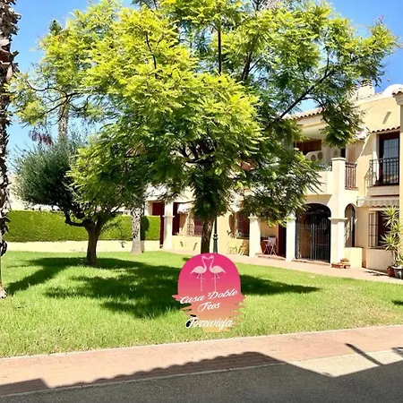 Casa Doble Tres * トレビエハ